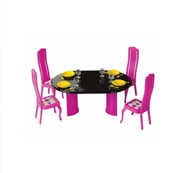 Стол для куклы с аксессуарами