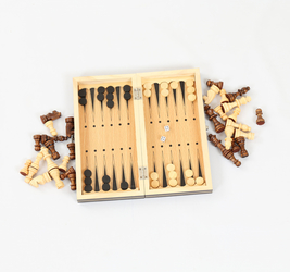 Игра Шашки, шахматы, нарды из дерева.