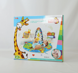 Игровой коврик с аркой + 3 игрушки.