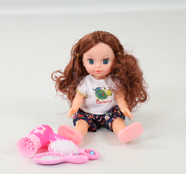 Кукла с аксессуарами.