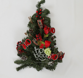 Новогоднее украшение на стену в виде елочки. 