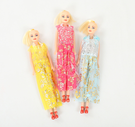 Кукла в пакете.