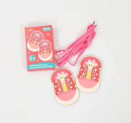 Игрушка-шнуровка. 