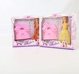 Кукла с аксессуарами. 